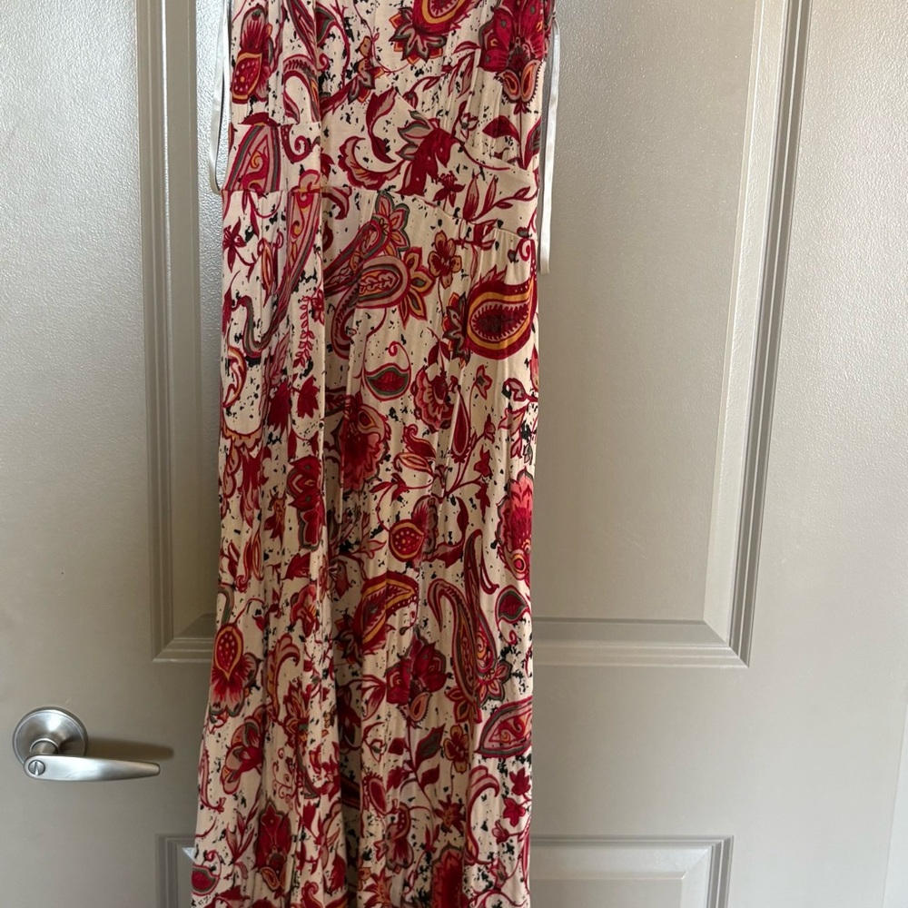 Torrid Floral Paisley Cream & Red Maxi dress